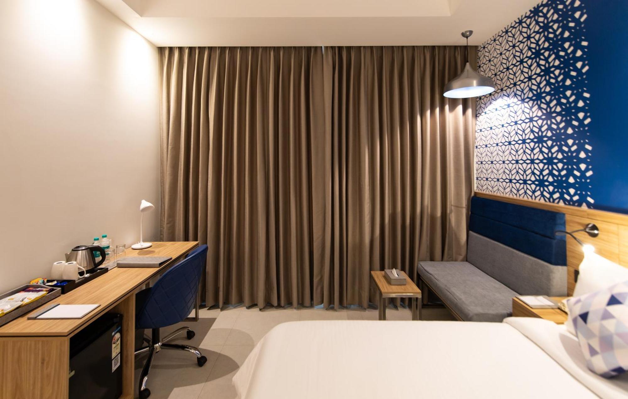 Hotel Hometel Alambagh - A Sarovar